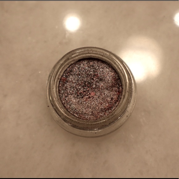 Gorgio Armani Eyes to Kill Eyeshadow - Picture 1 of 3